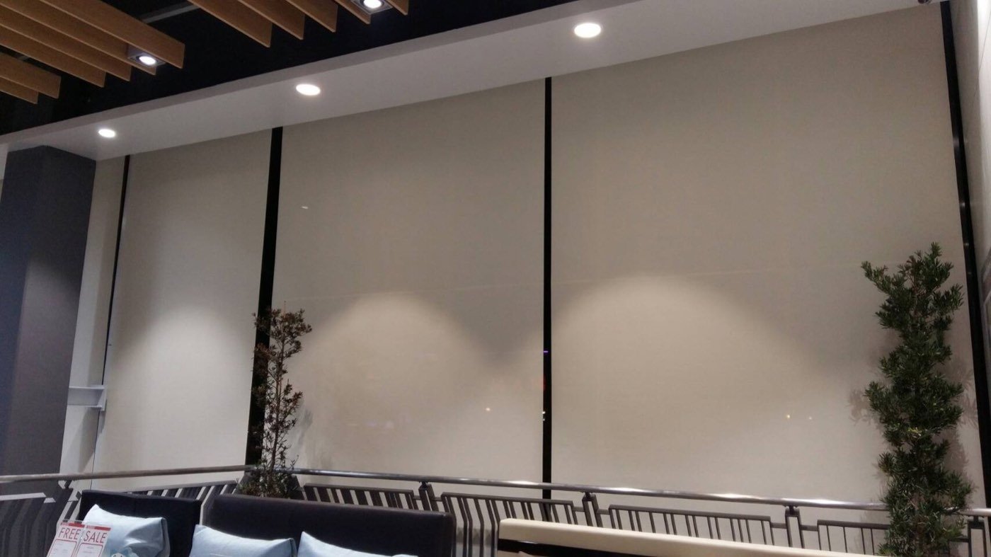 Roller Blinds – ความเหมาะสมและคุณสมบัติของม่านม้วน