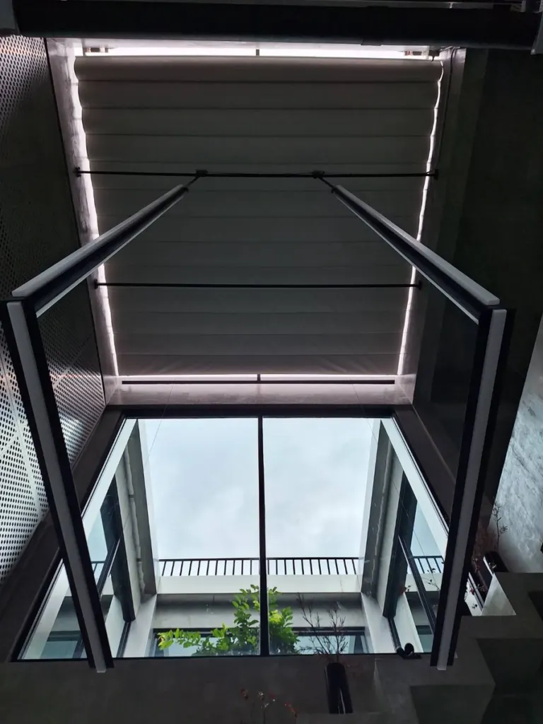 Sky Light Blind